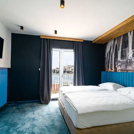 Appartement Tayra - Modern With Balcony Br2 *